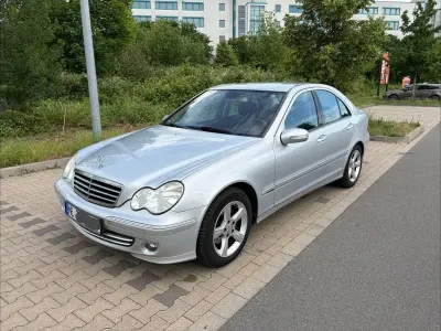 Gebraucht Mercedes C220 Avantgarde 150 PS (110 kW) 2006 Silber Limousine
