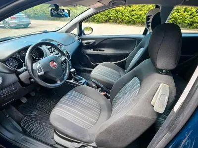 Gebraucht Fiat Punto Evo 65 PS (47 kW) 2011 Blau Kleinwagen