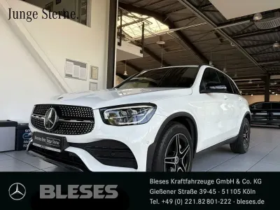 Gebraucht Mercedes GLC200 AMG 197 PS (144 kW) 2021 Unilack polarweiß SUV