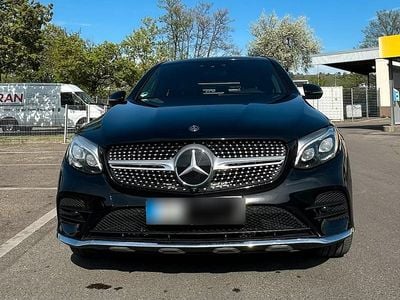 Gebraucht Mercedes GLC300 AMG line 245 PS (180 kW) 2019 Schwarz Coupé