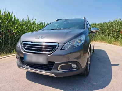 Gebraucht Peugeot 2008 Allure 120 PS (88 kW) 2015 Grau SUV