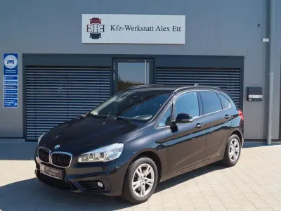 Gebraucht BMW 220 Sport Line 190 PS (139 kW) 2015 Black sapphire metallic Van / Kleinbus