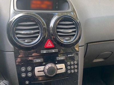 Gebraucht Opel Corsa 89 PS (65 kW) 2010 Grün Kleinwagen