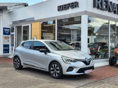 Gebraucht Renault Clio V Evolution 91 PS (66 kW) 2023 Silber Limousine