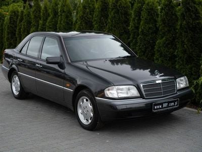 Gebraucht Mercedes C220 Classic 150 PS (110 kW) 1993 Schwarz Limousine