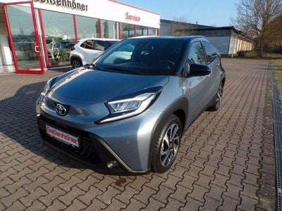 Gebraucht Toyota Aygo X Play 72 PS (52 kW) 2024 Grau SUV