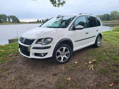 VW Touran Cross