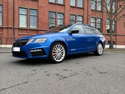 Blau Gebraucht 2020 Skoda Octavia RS Kombi | 25.000 € (Guter Preis)