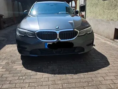 Gebraucht BMW 330 Advantage 286 PS (210 kW) 2020 Grau Kombi