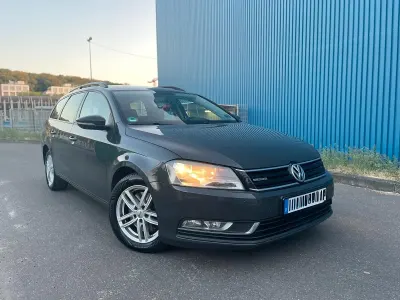 Gebraucht VW Passat Edition 105 PS (77 kW) 2013 Grau Kombi