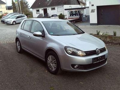 Gebraucht VW Golf VII Trendline 80 PS (58 kW) 2012 Reflexsilber metallic (metallic) Limousine