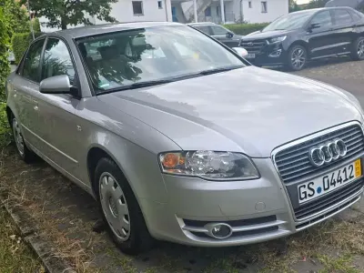 Gebraucht Audi A4 102 PS (75 kW) 2005 Silber Limousine