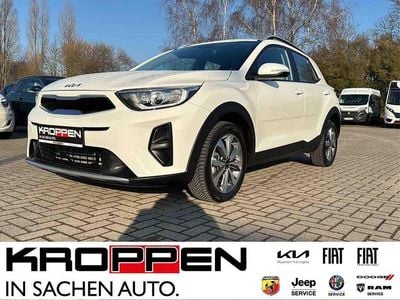 (ud) schneeweiss Gebraucht 2025 Kia Stonic Vision SUV | 21.490 € (Fairer Preis)