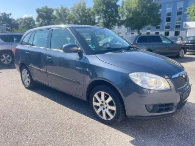 Gebraucht Skoda Fabia Ambiente 86 PS (63 kW) 2009 Grau Kombi
