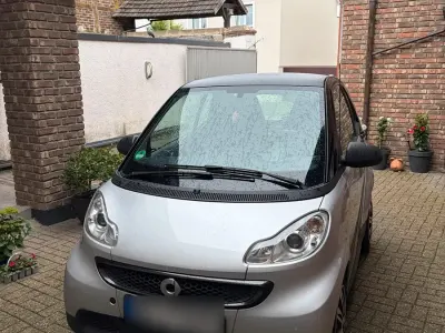 Używany Smart ForTwo Coupé 61 KM (44 kW) 2013 Srebrny Coupe
