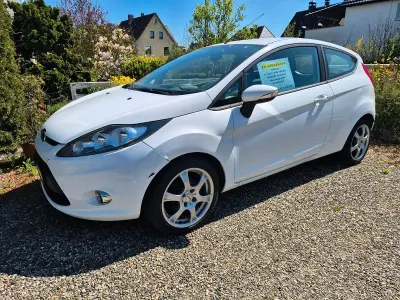 Brugt Ford Fiesta 60 HK (44 kW) 2011 Hvid Hatchback