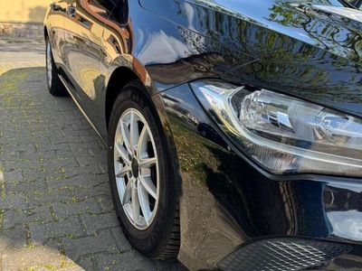 Mercedes CLA200