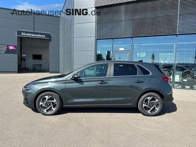 Nuova Hyundai i30 140 CV (102 kW) 2025 Verde Berlina