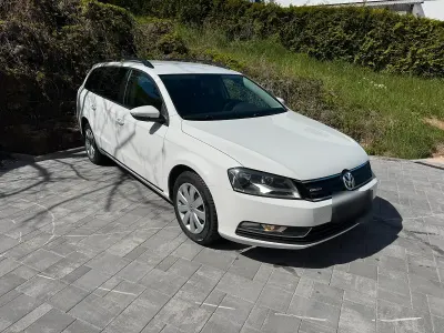 Usata VW Passat 105 CV (77 kW) 2012 Bianco Station wagon