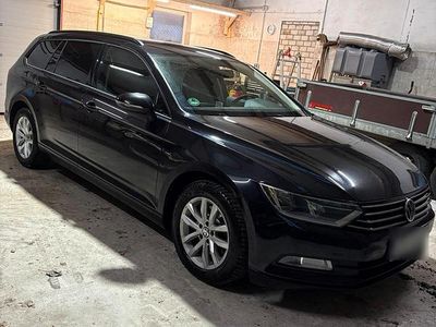 Gebraucht VW Passat 150 PS (110 kW) 2015 Schwarz Kombi