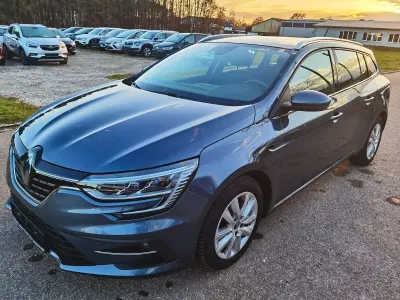 Gebraucht Renault Mégane GrandTour Business 116 PS (85 kW) 2021 Grau Kombi