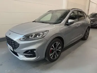 Używany Ford Kuga ST-Line X 152 KM (111 kW) 2020 Srebrny SUV