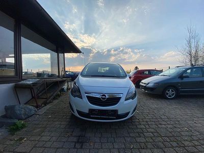 Gebraucht Opel Meriva Design Edition 120 PS (88 kW) 2011 Weiß Van / Kleinbus