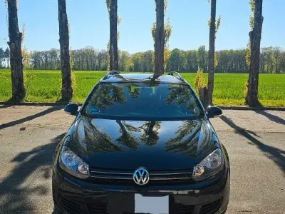 Gebraucht VW Golf VI Trendline 105 PS (77 kW) 2011 Schwarz Kleinwagen
