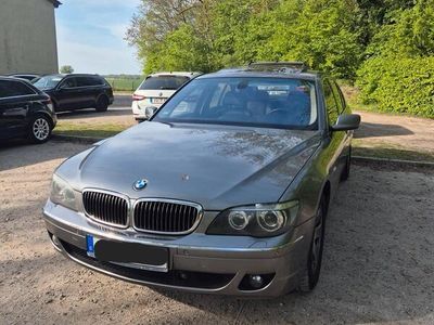 BMW 740
