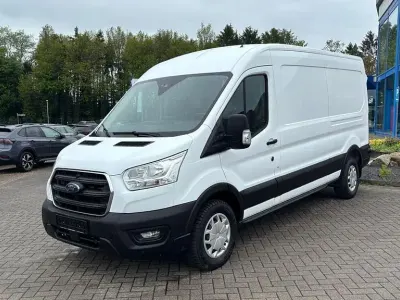 Gebraucht Ford Transit Trend 131 PS (96 kW) 2022 Frostweiß Van / Kleinbus