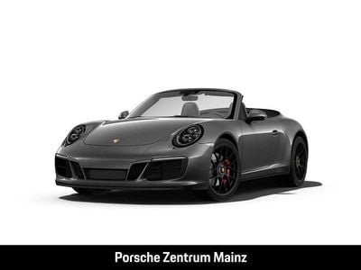 Porsche 911 Carrera 4 GTS