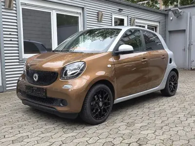 Gebraucht Smart ForFour Passion 90 PS (66 kW) 2017 Braun Kleinwagen