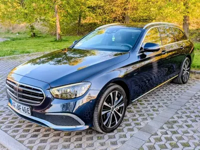 Gebraucht Mercedes E300 306 PS (225 kW) 2020 Blau Limousine