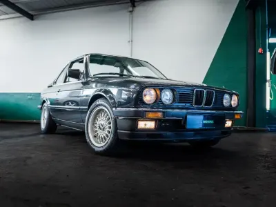 Gebraucht BMW 323 Cabriolet Sport Line 150 PS (110 kW) 1985 Schwarz Cabrio