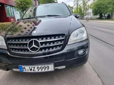 Gebraucht Mercedes ML420 306 PS (225 kW) 2007 Schwarz SUV