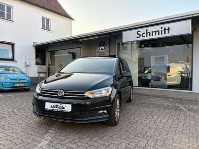 Neu VW Touran 150 PS (110 kW) 2026 Schwarz Van / Kleinbus