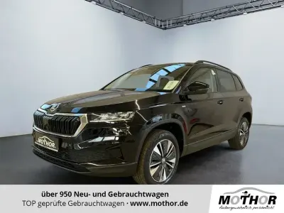 Gebraucht Skoda Karoq Tour 150 PS (110 kW) 2022 Schwarzmagic perleffekt SUV