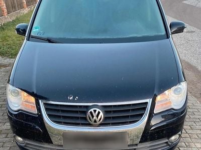 Gebraucht VW Touran 105 PS (77 kW) 2010 Schwarz Van / Kleinbus