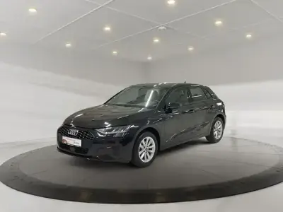 Gebraucht Audi A3 110 PS (80 kW) 2022 Mythosschwarz metallic Limousine