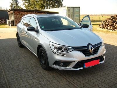 Gebraucht Renault Mégane IV LIMITED 116 PS (85 kW) 2018 Silber Limousine