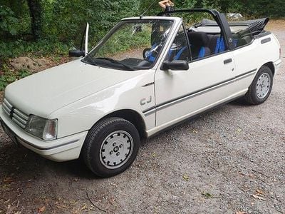 Gebraucht Peugeot 205 Forever 88 PS (64 kW) 1991 Weiß Cabrio