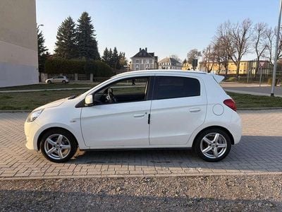 Gebraucht Mitsubishi Space Star Plus 71 PS (52 kW) 2014 Weiß Van / Kleinbus