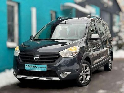 Grau Gebraucht 2017 Dacia Dokker Stepway Van / Kleinbus | 8.990 € (Guter Preis)