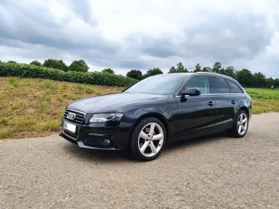 Gebraucht Audi A4 Attraction 160 PS (117 kW) 2011 Schwarz Kombi