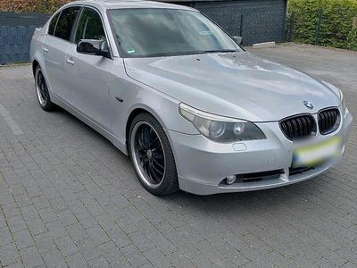 Second-hand BMW 525 192 CP (141 kW) 2005 Argintiu Berlinǎ