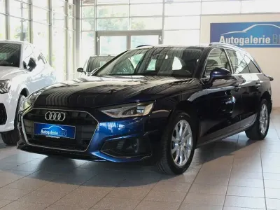 Gebraucht Audi A4 Sport 204 PS (150 kW) 2020 Navarrablau metallic Kombi