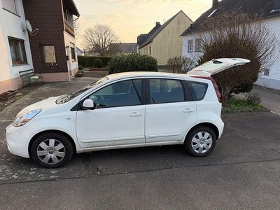 Gebraucht Nissan Note Acenta 88 PS (64 kW) 2009 Weiß Kleinwagen