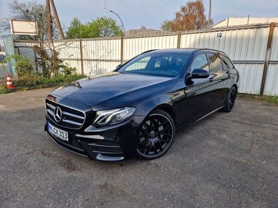 gebraucht Mercedes E220 d Amg-Paket Night Edition Panorama