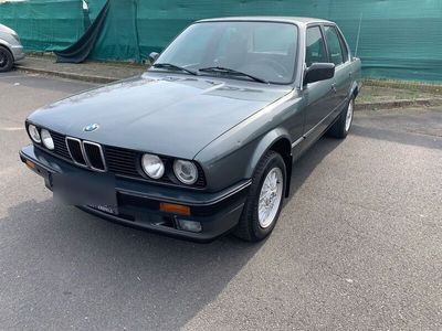 gebraucht BMW 318 e30 i Limousine 1. Hand