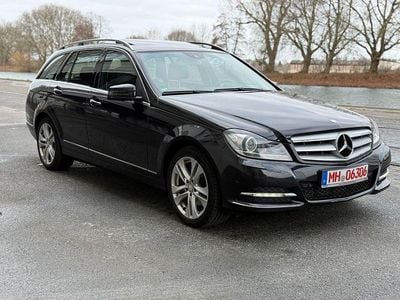 Gebraucht Mercedes C200 184 PS (135 kW) 2013 Schwarz Limousine
